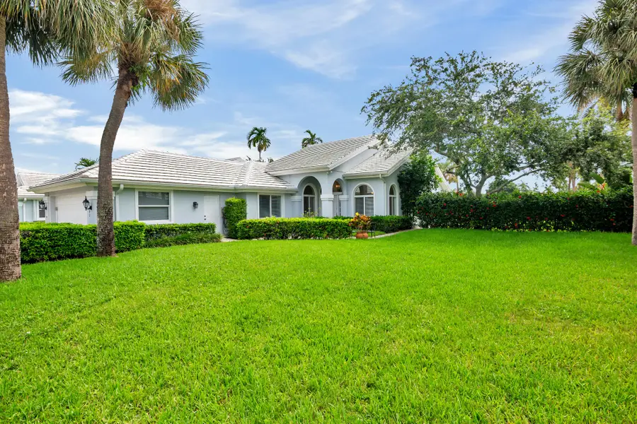 2402 Saratoga Bay Drive, West Palm Beach, FL 33409 - #2