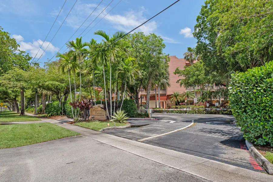 7401 NW 16th Street #102, Plantation, FL 33313 - #2
