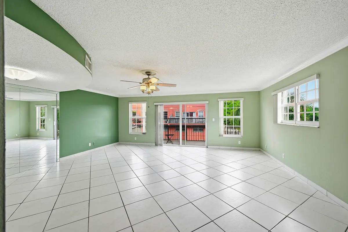 670 Tennis Club Drive #312, Fort Lauderdale, FL 33311 - #1