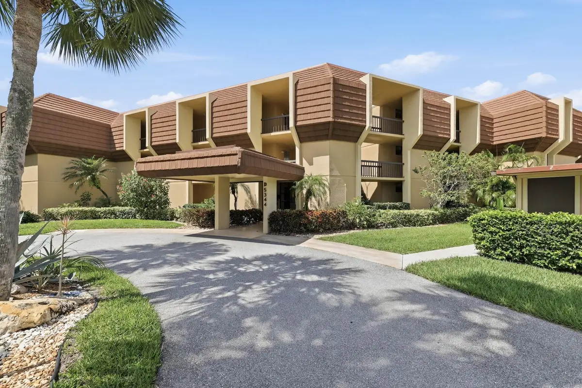 5344 Woodland Lakes Drive #223, Palm Beach Gardens, FL 33418 - #1