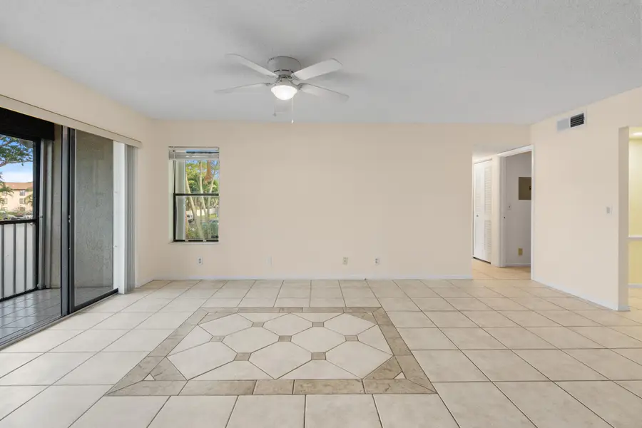 706 Sunny Pine Way #E2, Greenacres, FL 33415 - #3