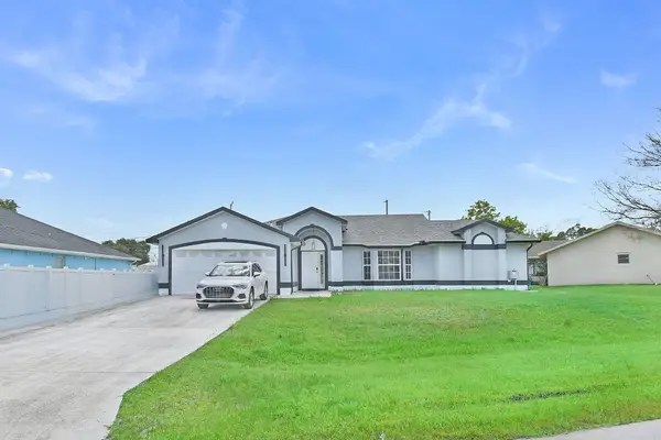 6915 NW Hershy Circle, Port St Lucie, FL 34983
