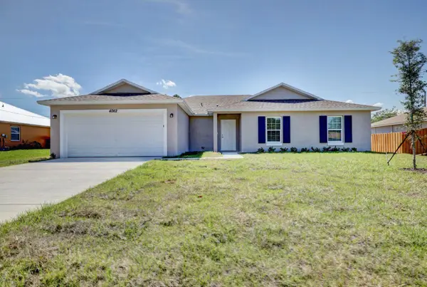 373 SW Log Drive, Port St Lucie, FL 34953