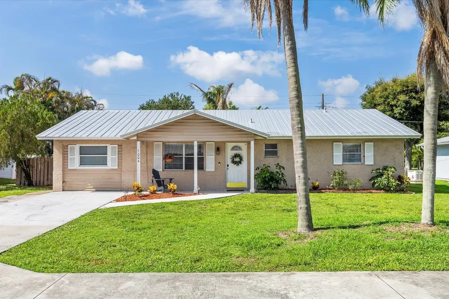 1004 NW 16th Place, Stuart, FL 34994 - #2