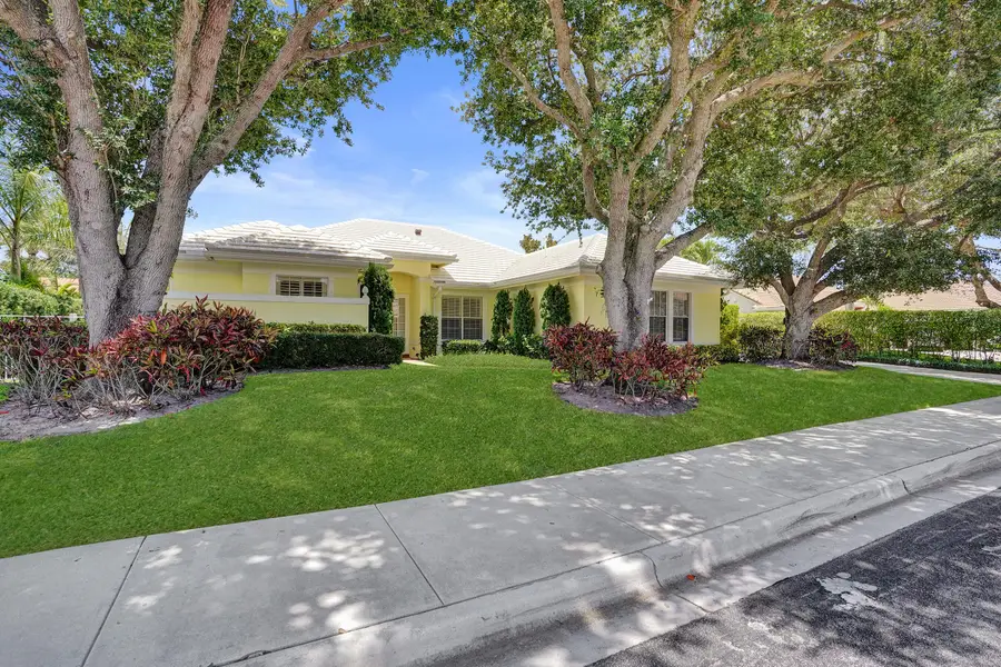 2760 Tecumseh Drive, West Palm Beach, FL 33409 - #2