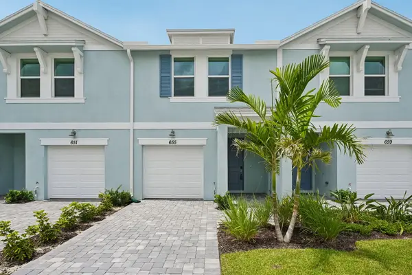 655 Salisbury Circle, Fort Pierce, FL 34982