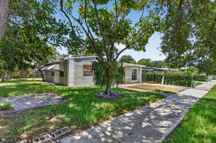 511 NW 17th Avenue, Fort Lauderdale, FL 33311 - #3