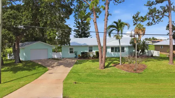 548 SW Aster Road, Port St Lucie, FL 34953