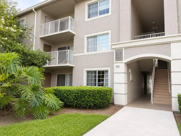 5045 Wiles Road #105, Coconut Creek, FL 33073