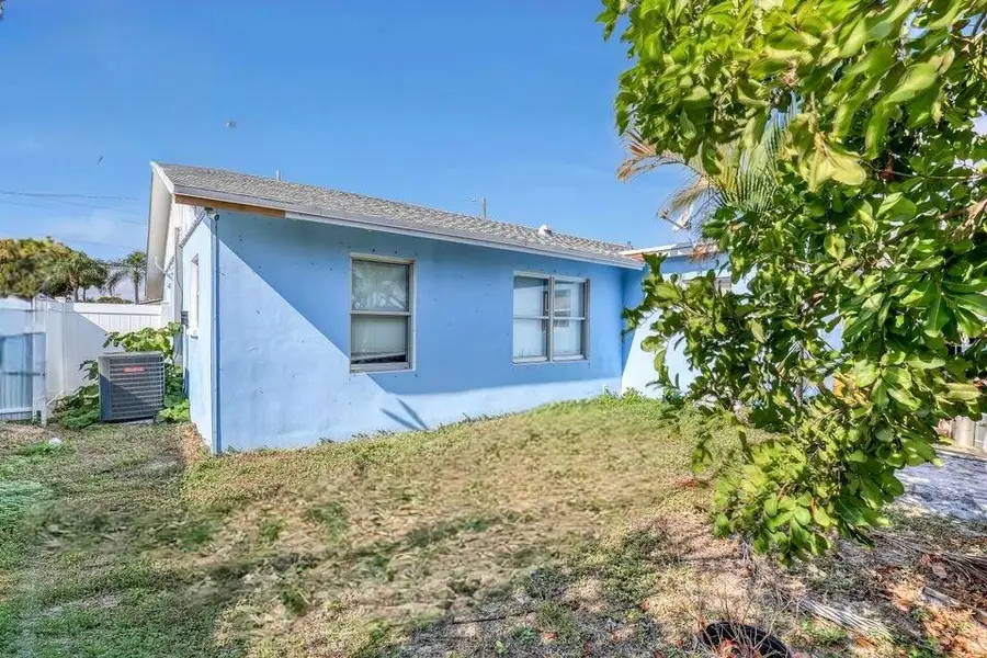 3308 Lake Avenue, West Palm Beach, FL 33405 - #2