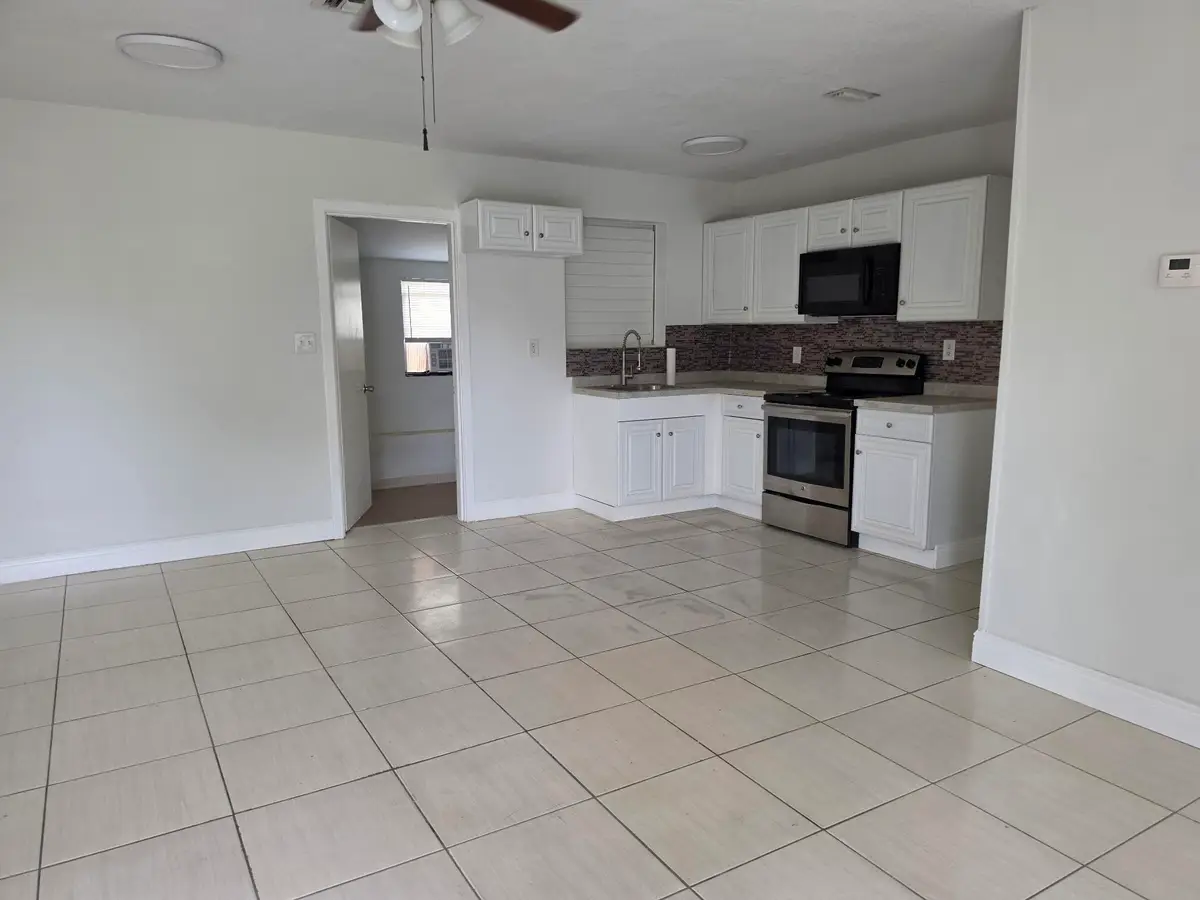 3110 Avenue F, West Palm Beach, FL 33404 - #1