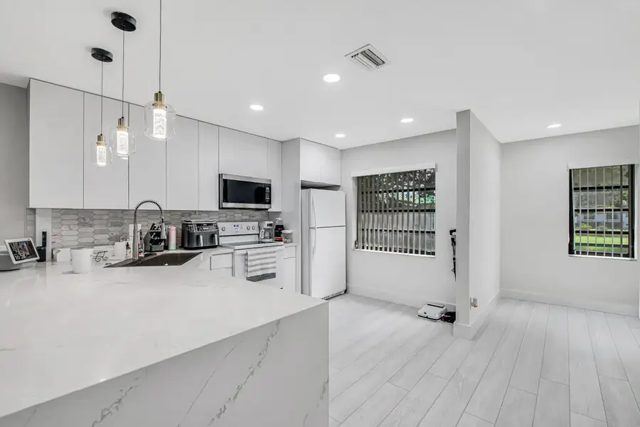 21362 Juego Circle #D, Boca Raton, FL 33433 - #2