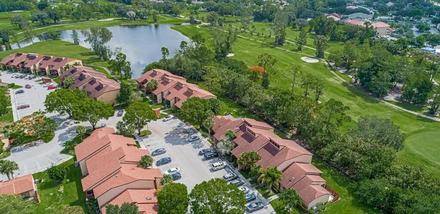 405 Lakeview Drive E, Royal Palm Beach, FL 33411 - #2