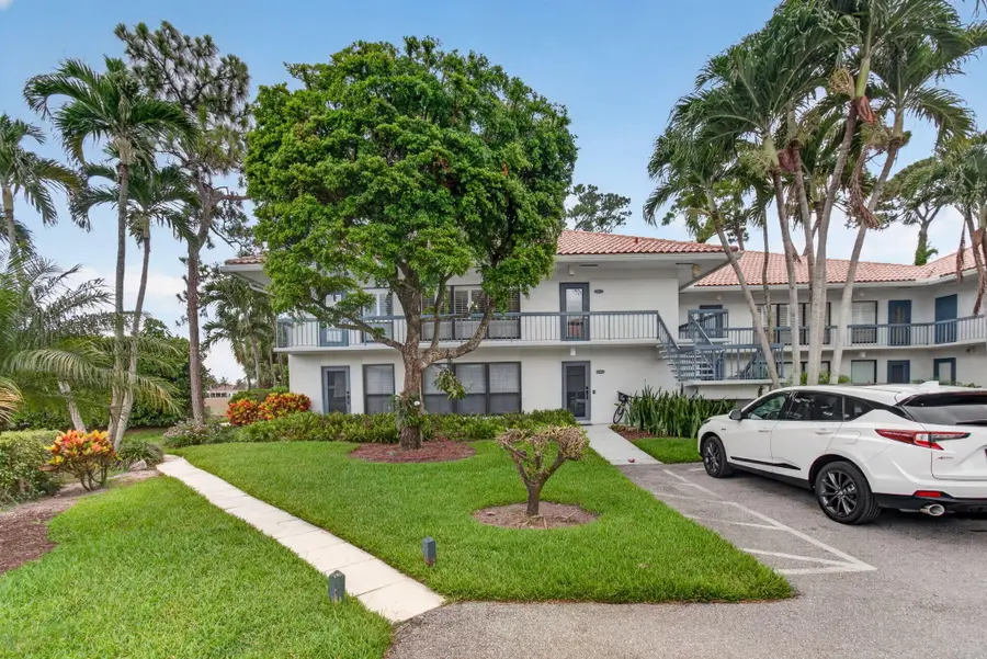 4084 N Quail Ridge Drive #Unit B, Boynton Beach, FL 33436 - #2
