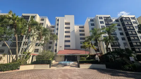 105 Lake Emerald #810, Oakland Park, FL 33309