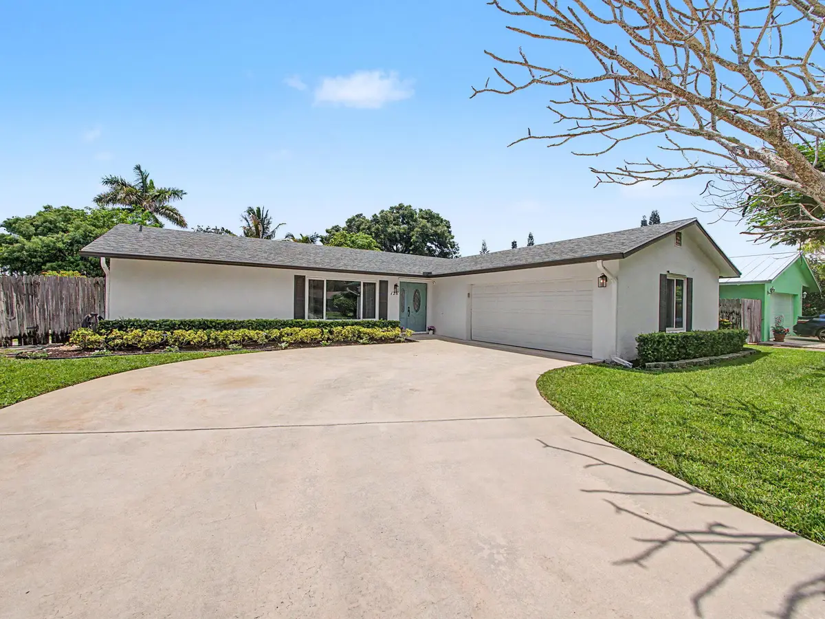126 Chapel Lane, Tequesta, FL 33469 - #1