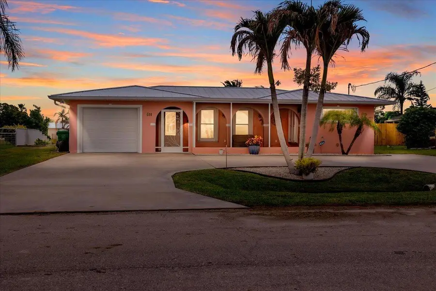 611 SE Harborview Drive, Port Saint Lucie, FL 34983 - #3