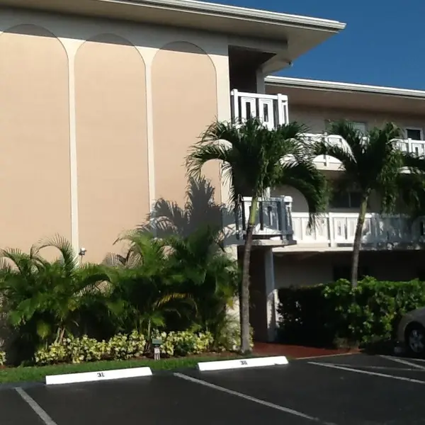2640 Garden Drive S #103, Lake Worth, FL 33461