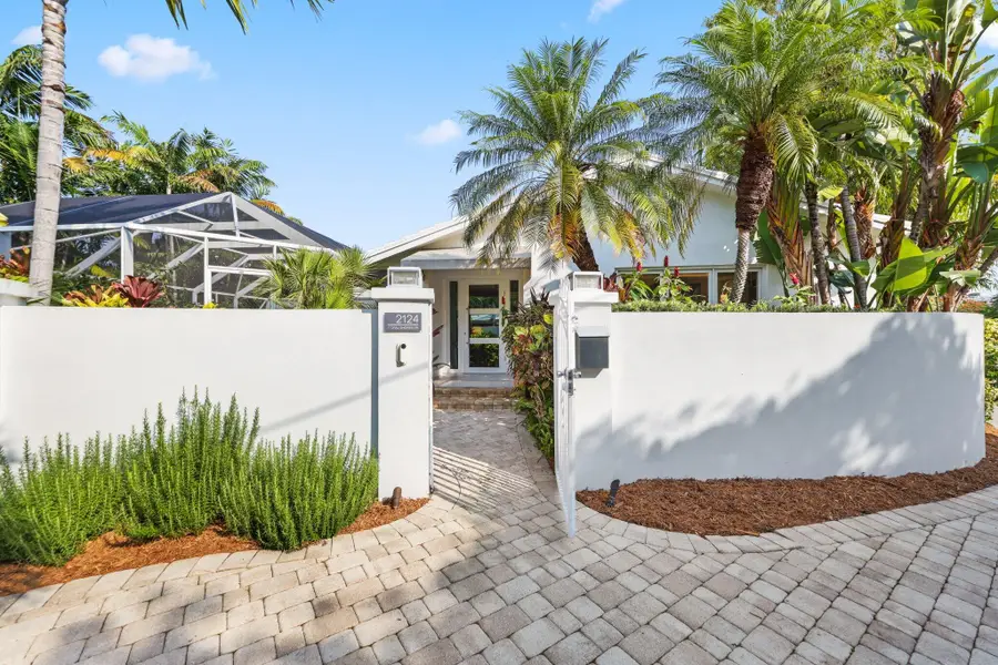 2124 Coral Shores Drive, Fort Lauderdale, FL 33306 - #3