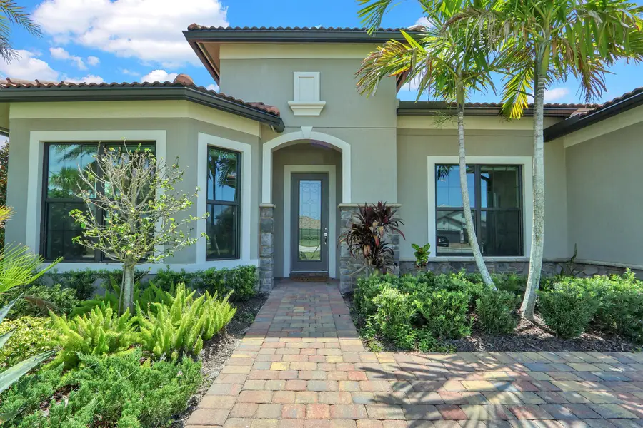 9242 Balsamo Drive, Palm Beach Gardens, FL 33412 - #2