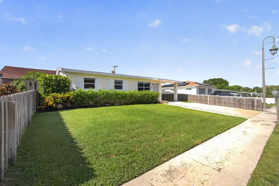 1333 W 31st Street, Riviera Beach, FL 33404 - #3