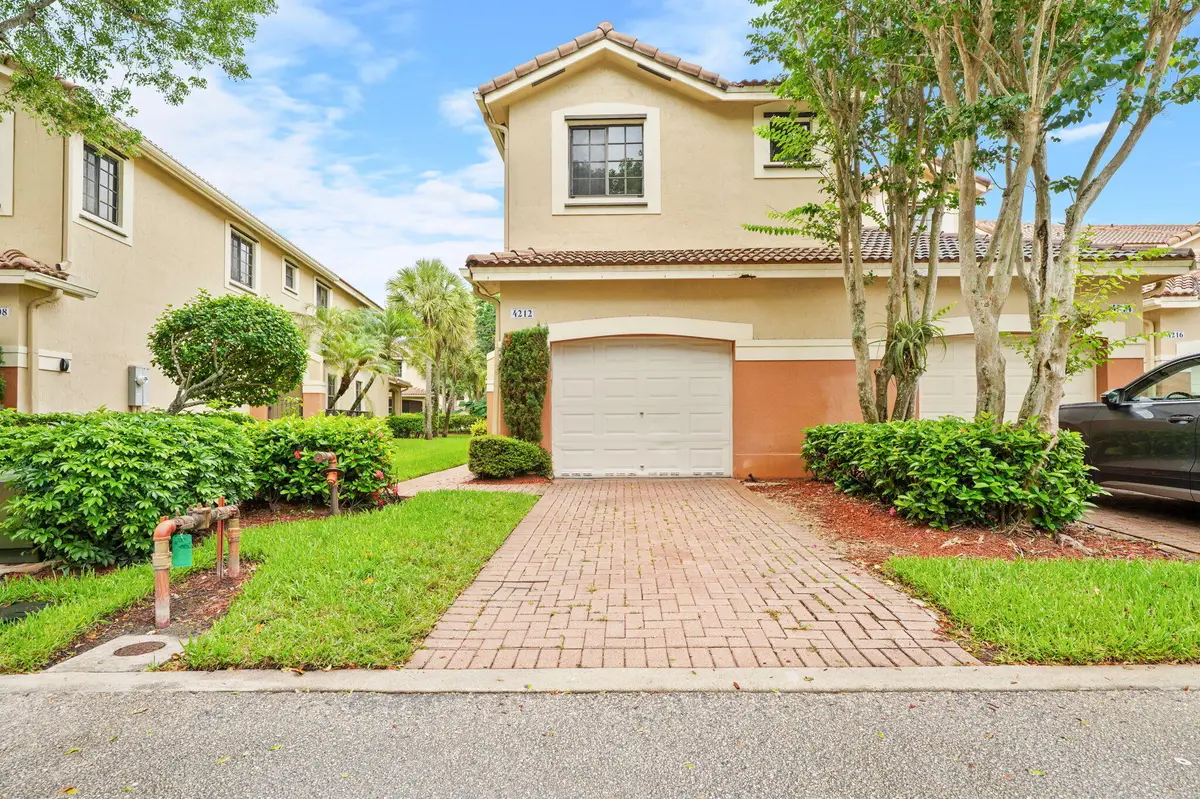 4212 Vineyard Circle, Weston, FL 33332 - #1