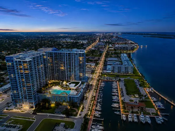 220 Lake Shore Drive #621, Lake Park, FL 33403