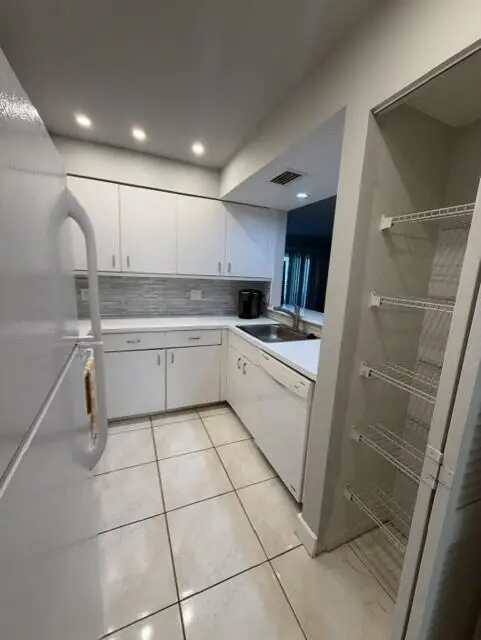 2240 N Cypress Bend Drive #904, Pompano Beach, FL 33069 - #3