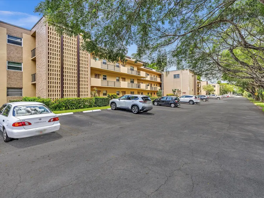 100 Ashbury Road #103, Hollywood, FL 33024 - #2