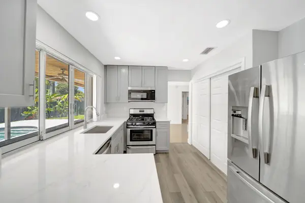 2545 NW 105th Lane, Sunrise, FL 33322
