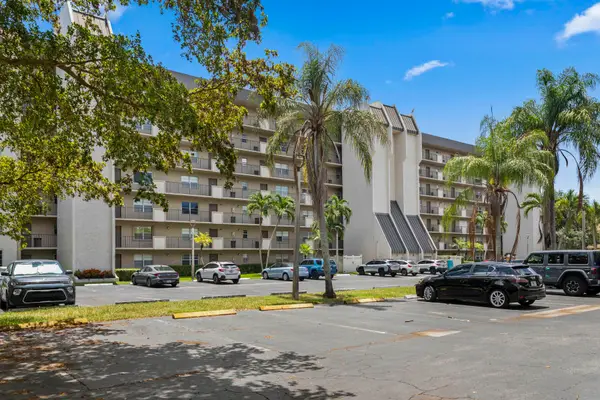 3150 W Rolling Hills Circle #704, Davie, FL 33328
