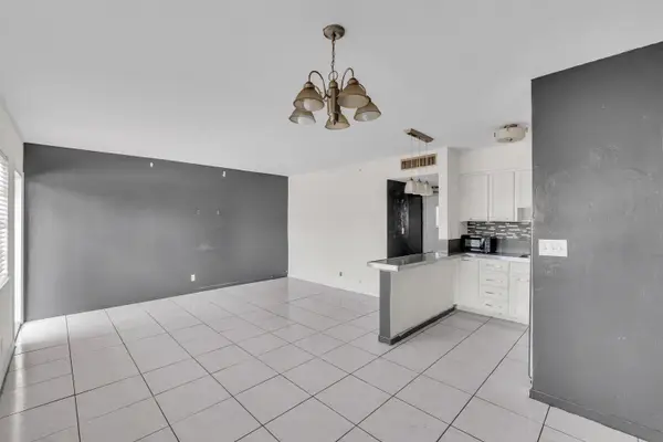 4050 NE 12th Terrace #38, Oakland Park, FL 33334