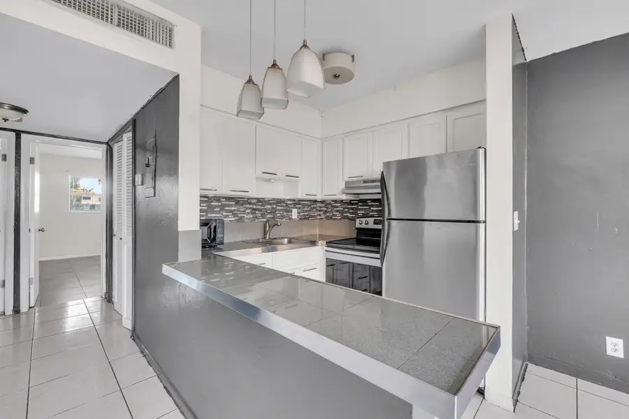 4050 NE 12th Terrace #38, Oakland Park, FL 33334 - #3