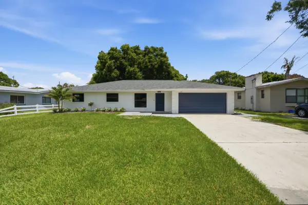 1124 Club Drive, Fort Pierce, FL 34982