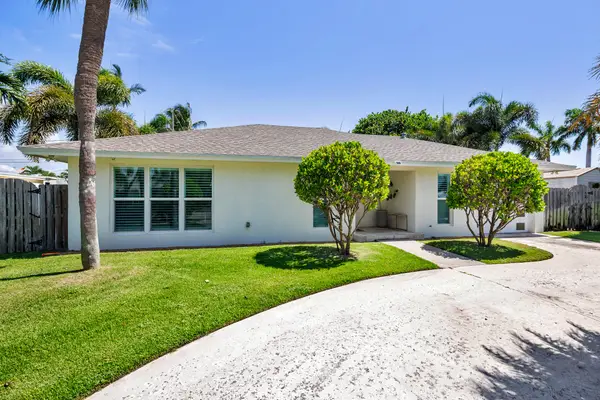 202 Maryland Drive, Lake Worth Beach, FL 33460
