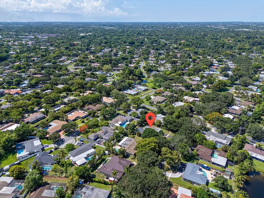 521 SW 59th Avenue, Plantation, FL 33317 - #2
