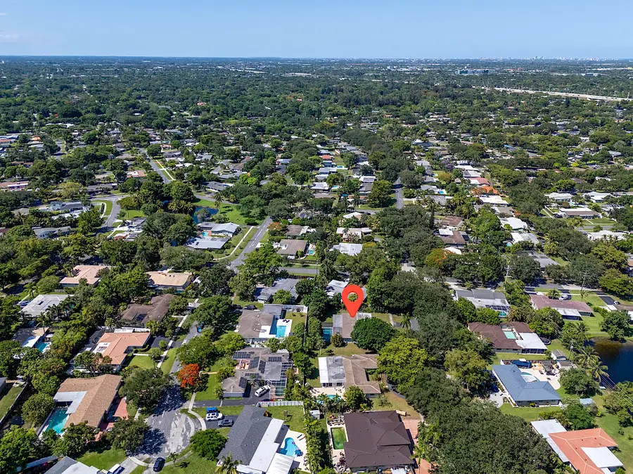 521 SW 59th Avenue, Plantation, FL 33317 - #3
