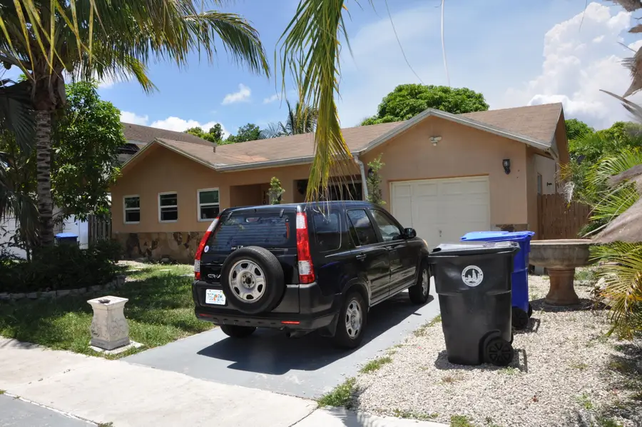 1906 SW 87th Avenue, North Lauderdale, FL 33068 - #2