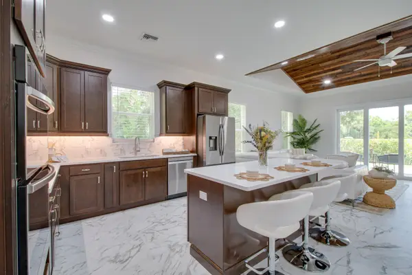 1805 Bridgepointe Circle #1, Vero Beach, FL 32967