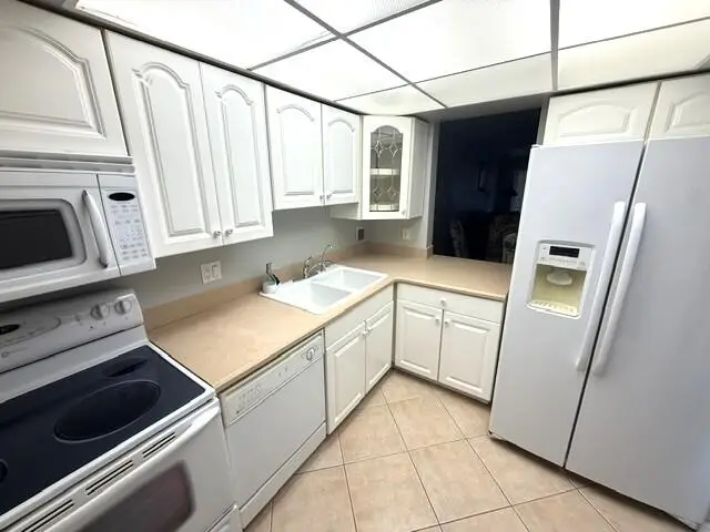 10040 Meridian Way N #103, Palm Beach Gardens, FL 33410 - #2
