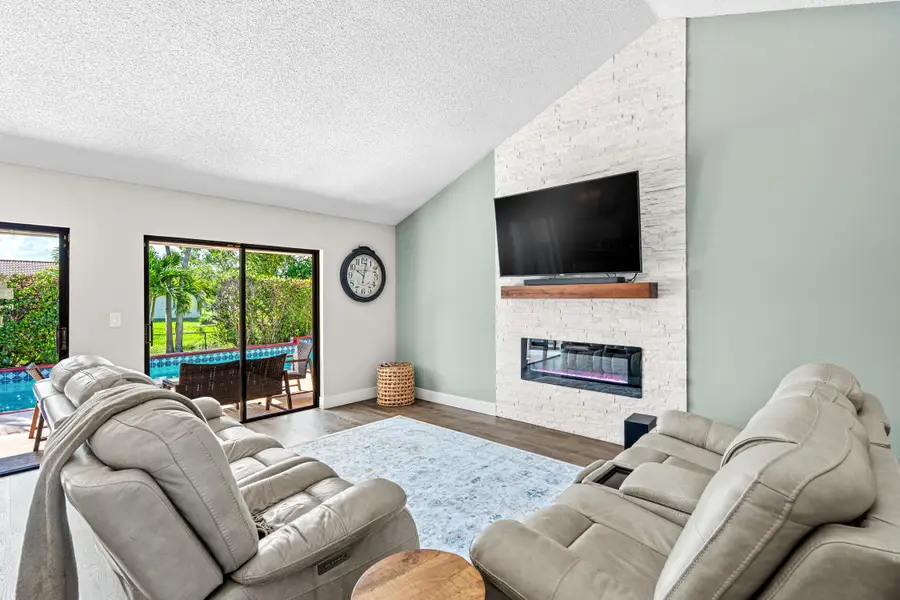 1912 NW 77th Avenue, Margate, FL 33063 - #2