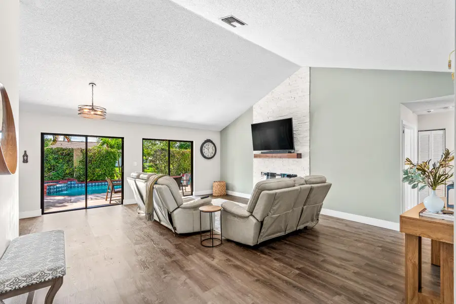 1912 NW 77th Avenue, Margate, FL 33063 - #3