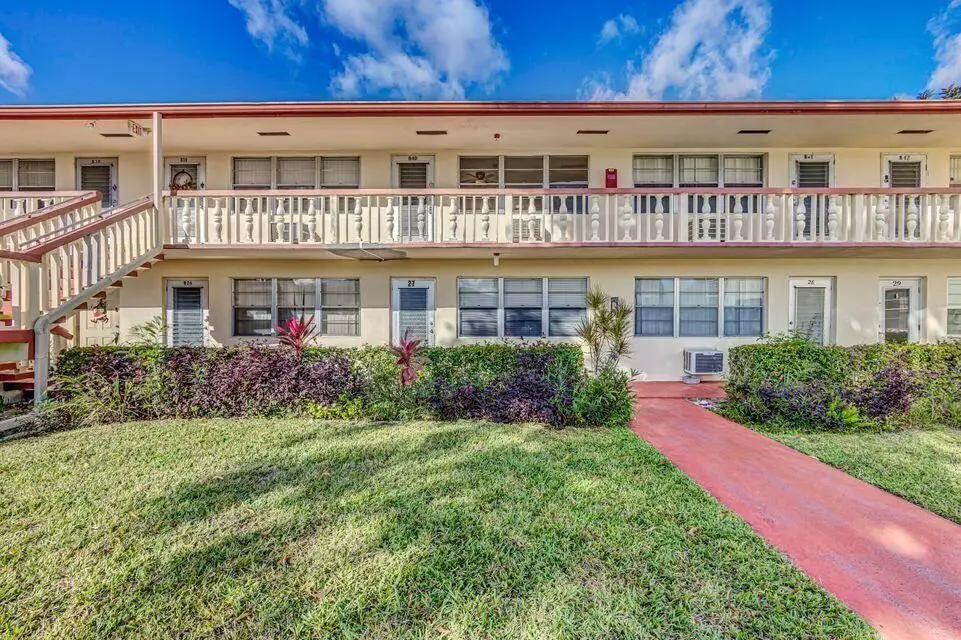 28 Camden B, West Palm Beach, FL 33417 - #1