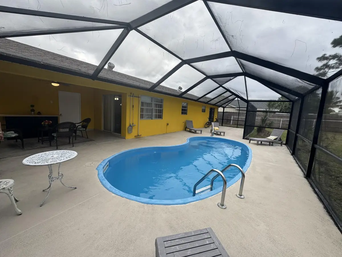 882 SE Walters Terrace, Port Saint Lucie, FL 34983 - #1