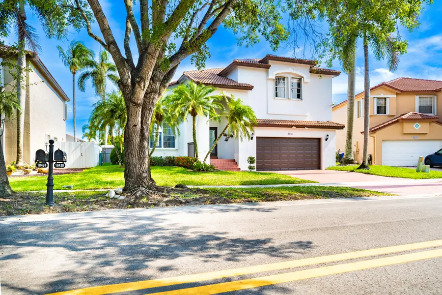 18438 NW 11th Street, Pembroke Pines, FL 33029 - #2