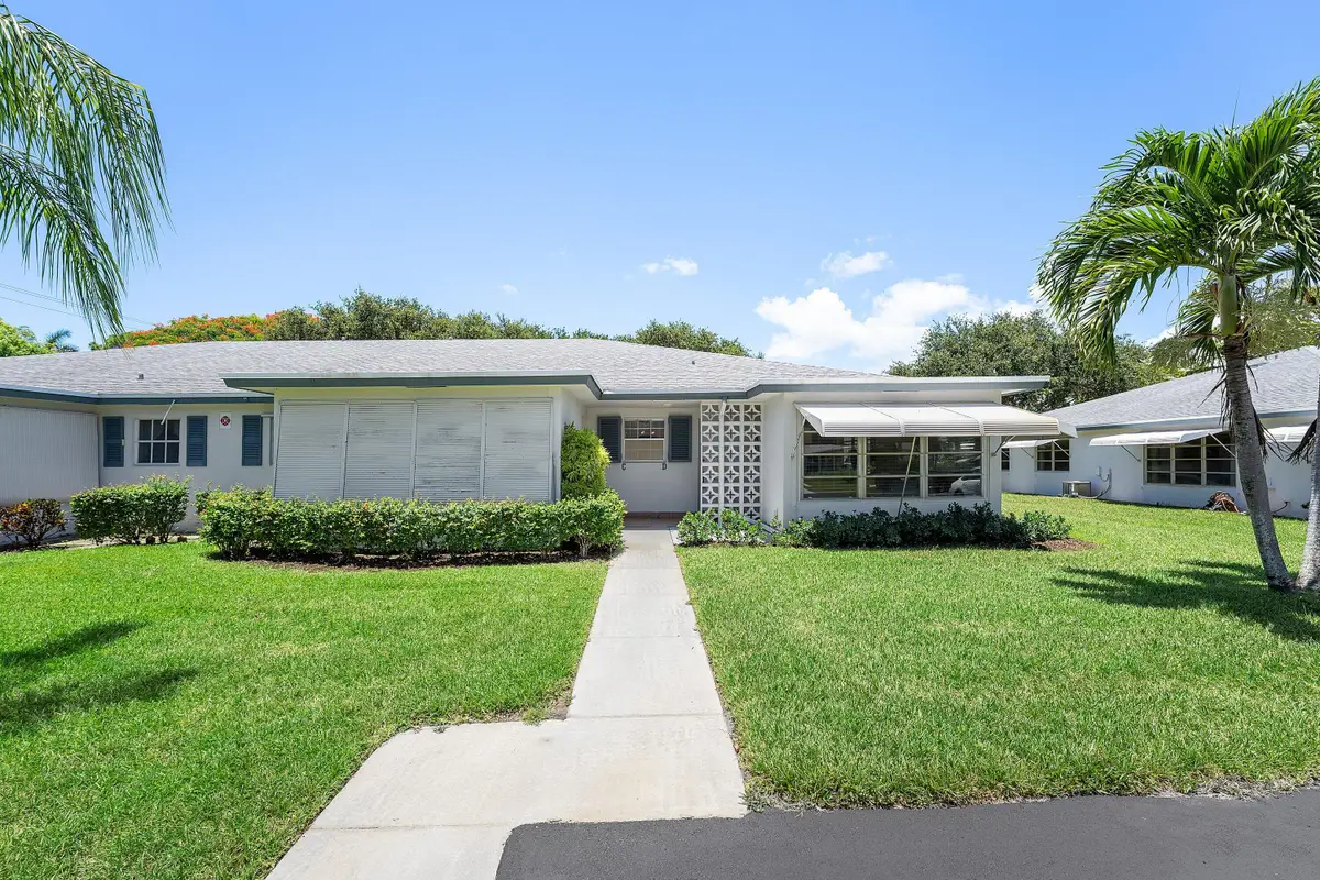 1210 S Drive Circle #D, Delray Beach, FL 33445 - #1