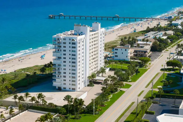 3000 S Ocean Boulevard #1404, Boca Raton, FL 33432