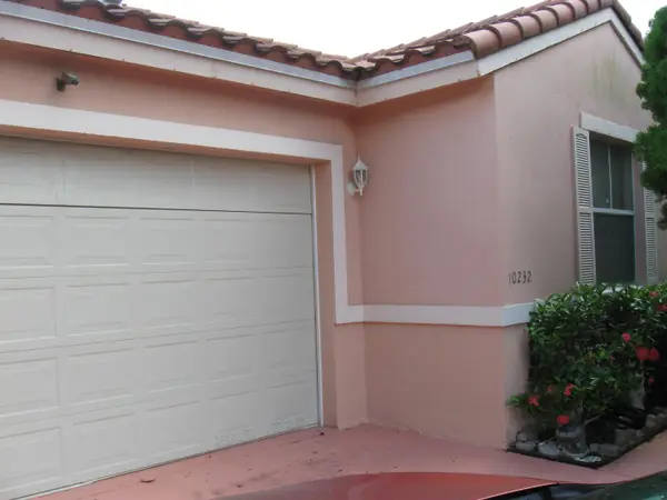 10232 SW 16th Court, Pembroke Pines, FL 33025