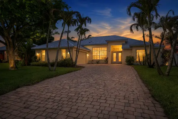2314 SE Calcutta Circle, Port St Lucie, FL 34952