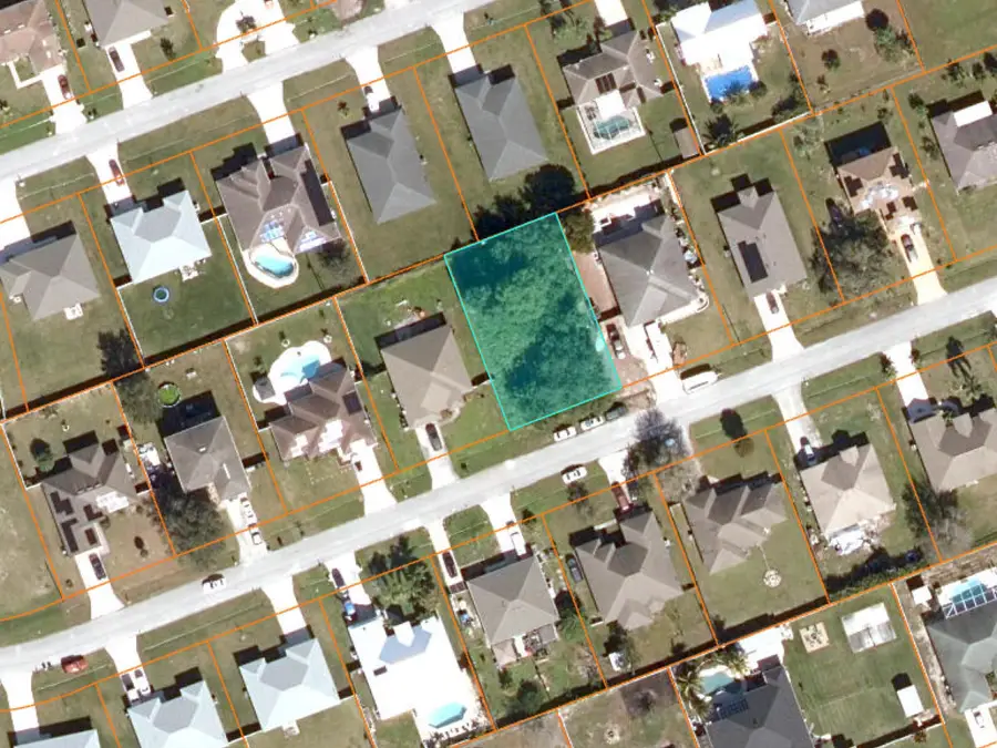 951 SW Mcelroy Avenue, Port Saint Lucie, FL 34953 - #2